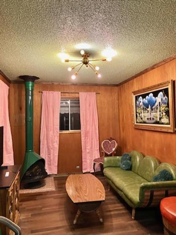 Storybook Village Pine Cove エクステリア 写真